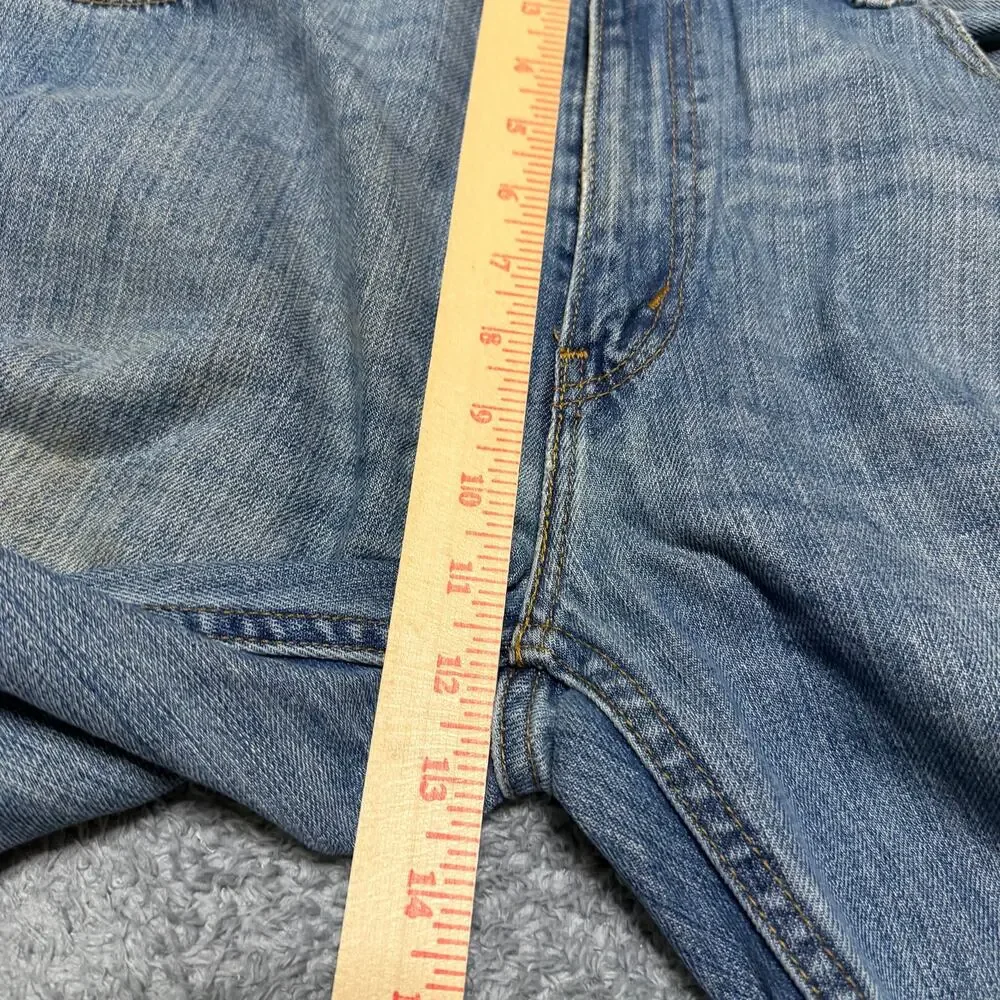 Levi’s 569 jeans